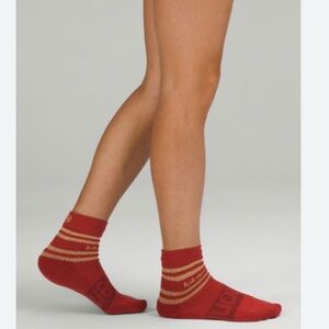 LULULEMON Daily Stride Mid-Crew Sock *Sparkle Cayenne Size Medium (6.5-8.5)